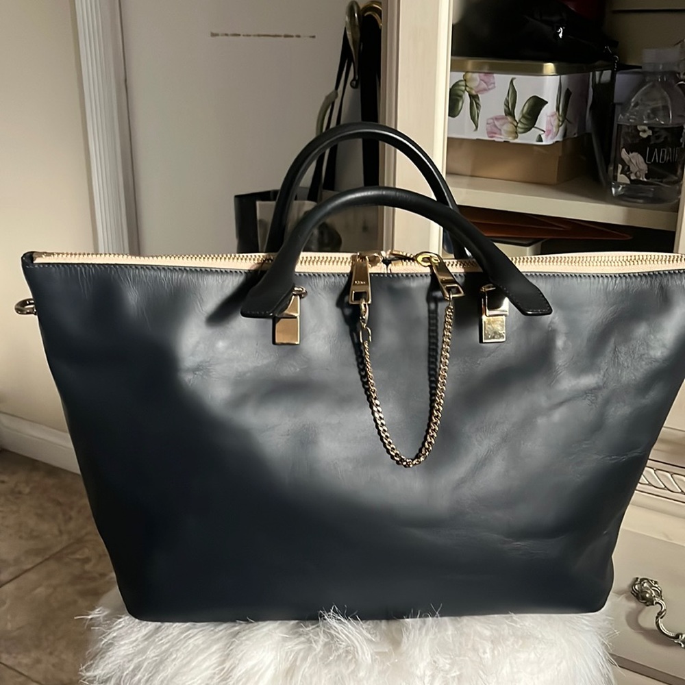 Chloe Baylee tote in very good condition Never Been Used No Scratches